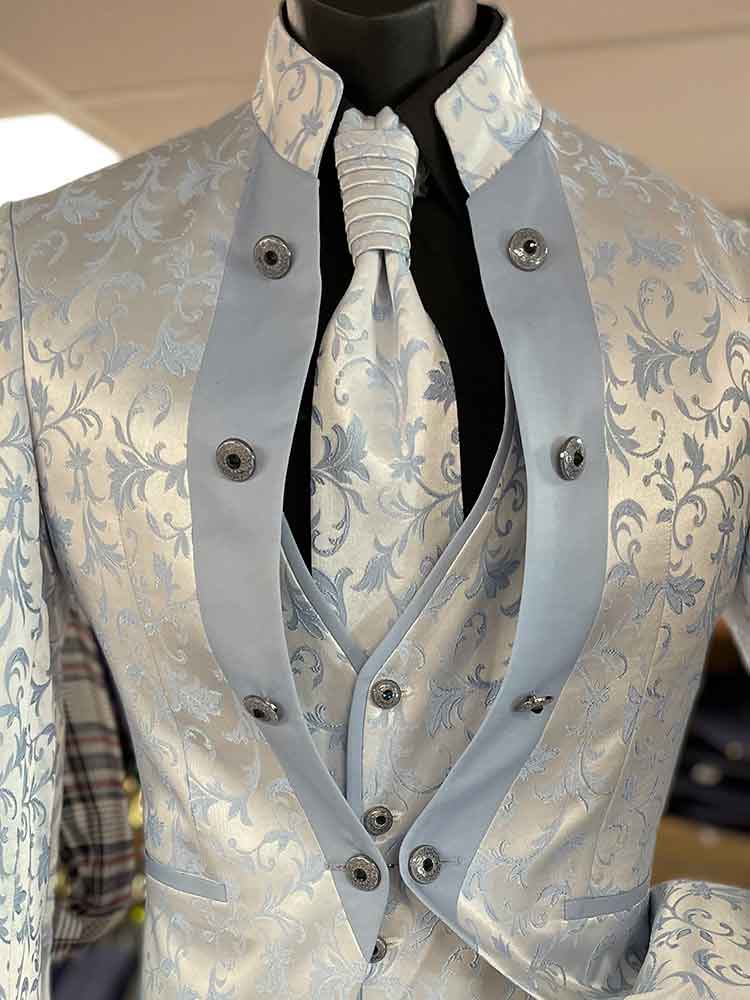 Men In Style Orlando - European Cut suit - white and blue